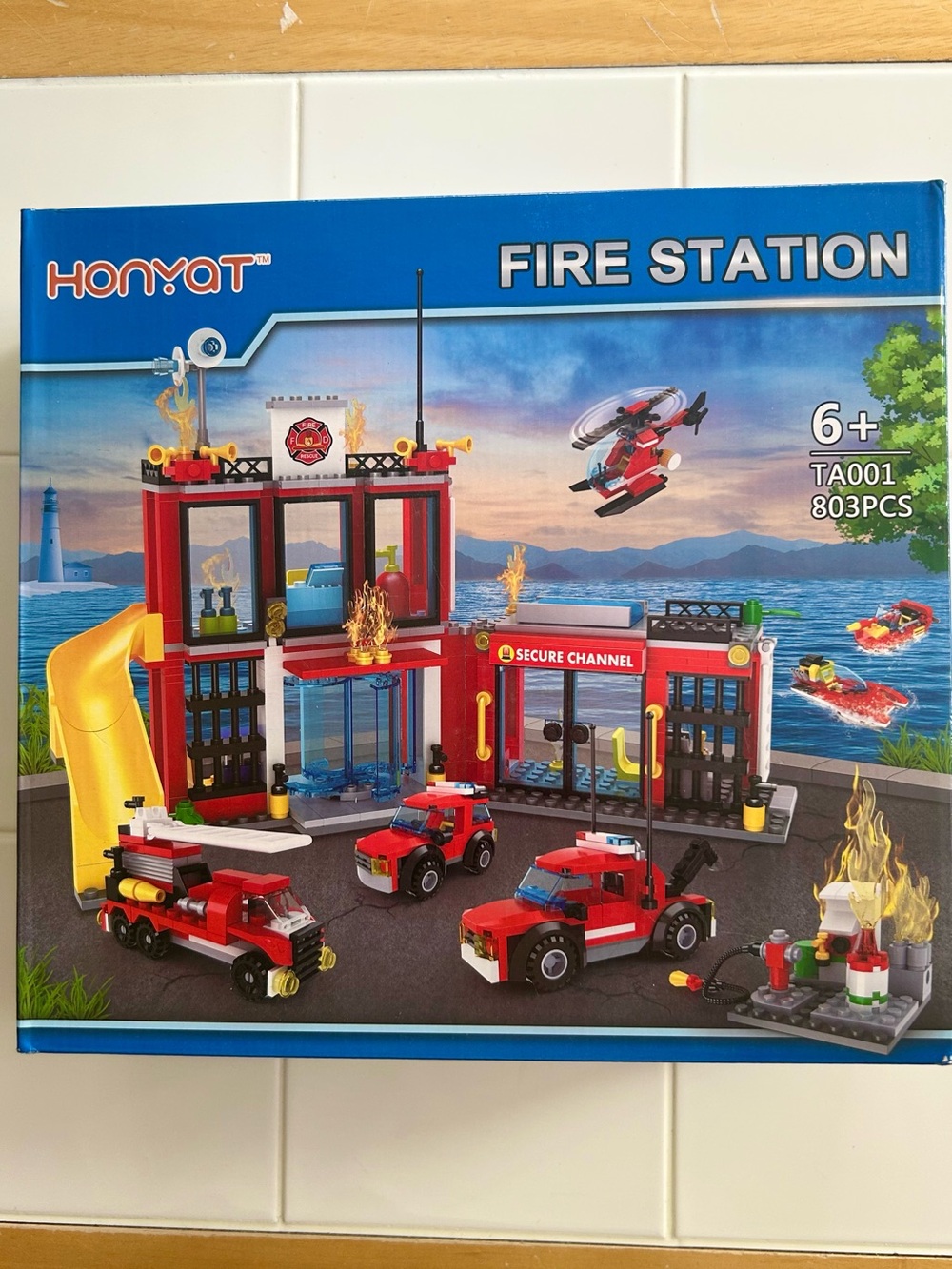 HONYAT Chinese Brand Fire Station Brick Building Toy Set 803 Pieces + Manual